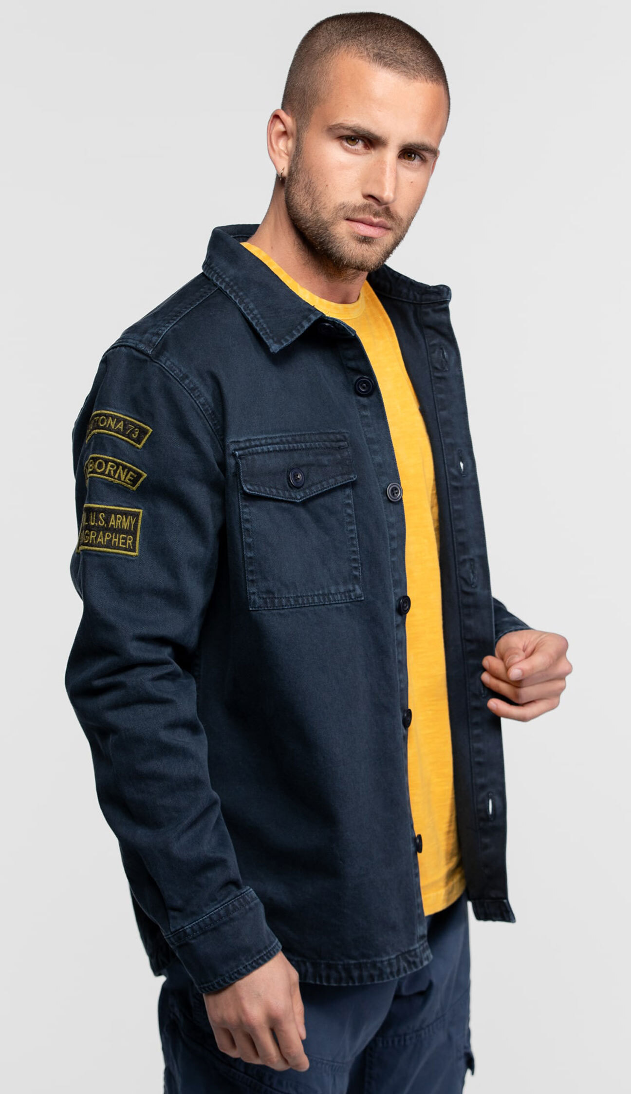 Vêtement en cuir Veste, parka & doudoune textile bleu