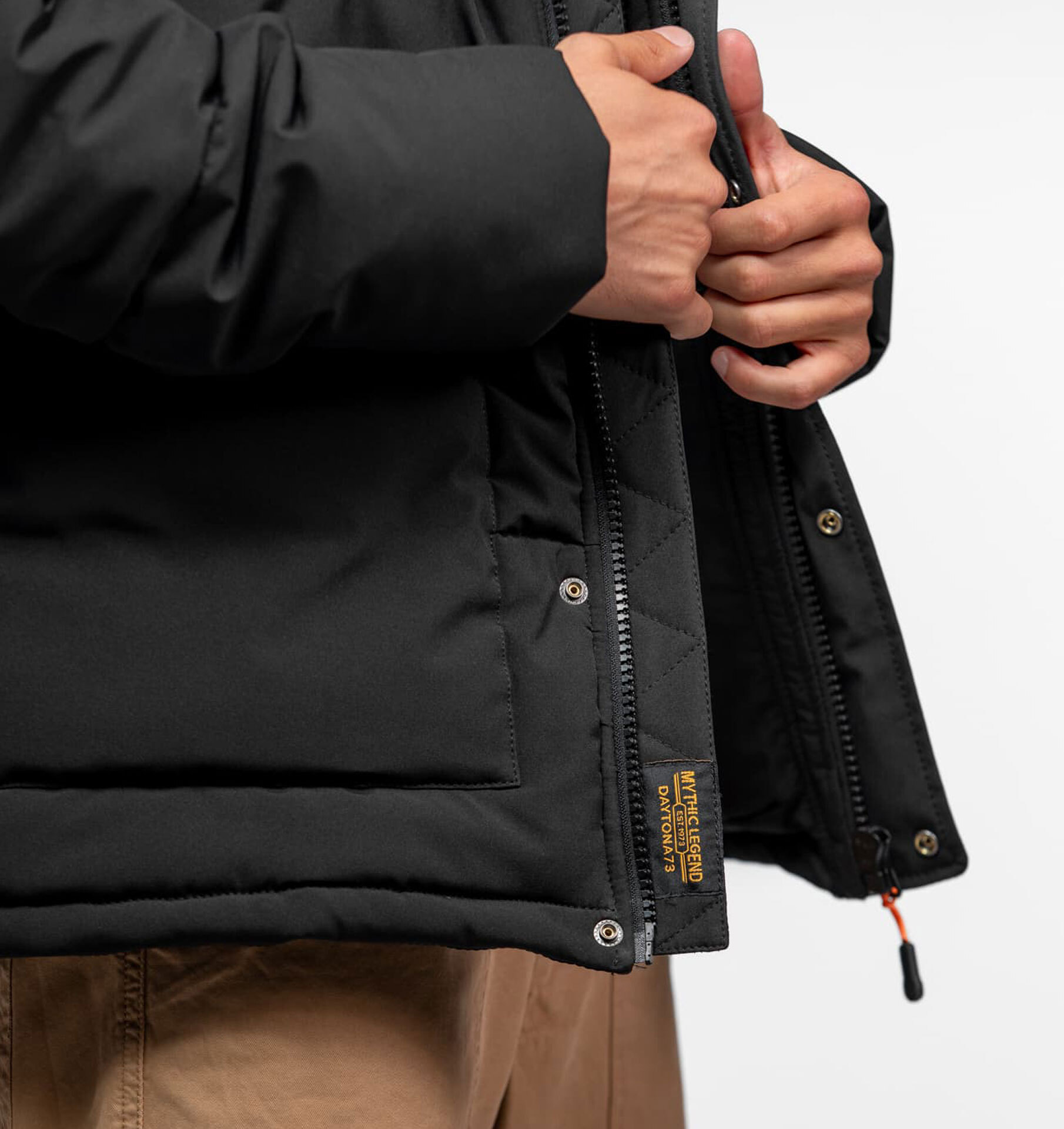 Vêtement en cuir Veste, parka & doudoune textile noir