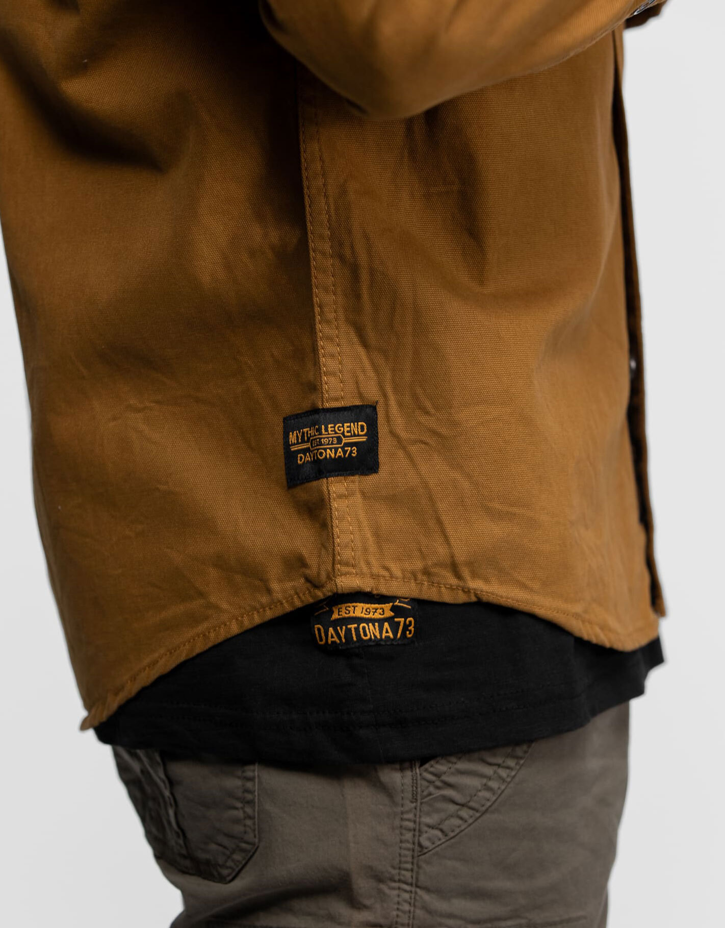 Vêtement en cuir Veste, parka & doudoune textile beige