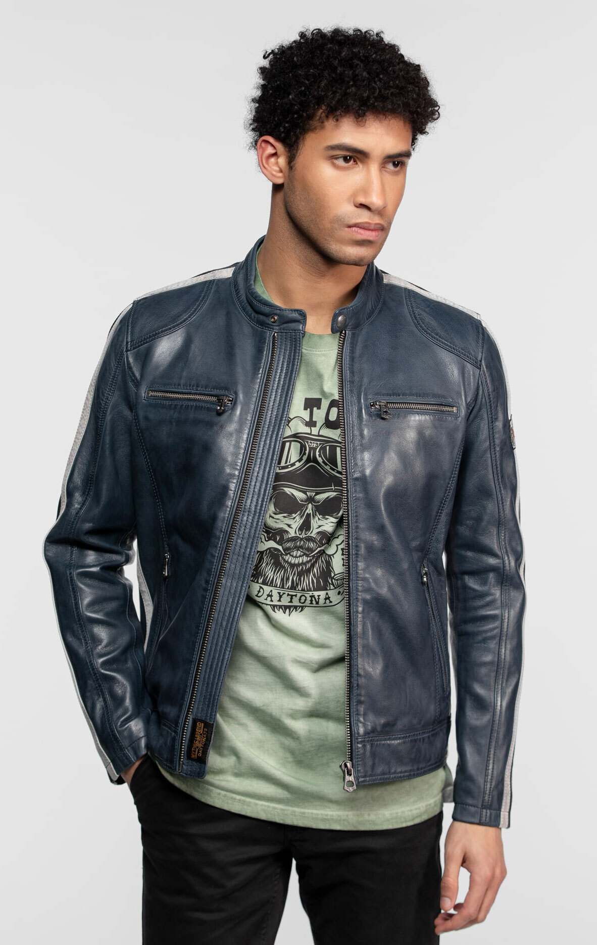 Vêtement en cuir Blousons cuir bleu