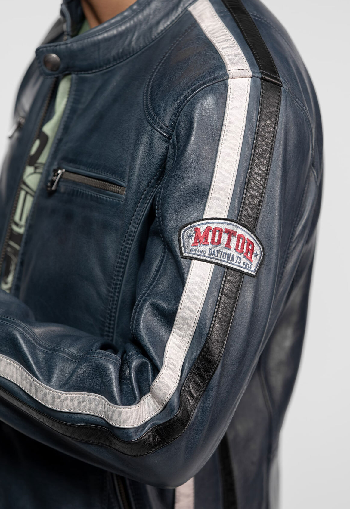 Vêtement en cuir Blousons cuir bleu