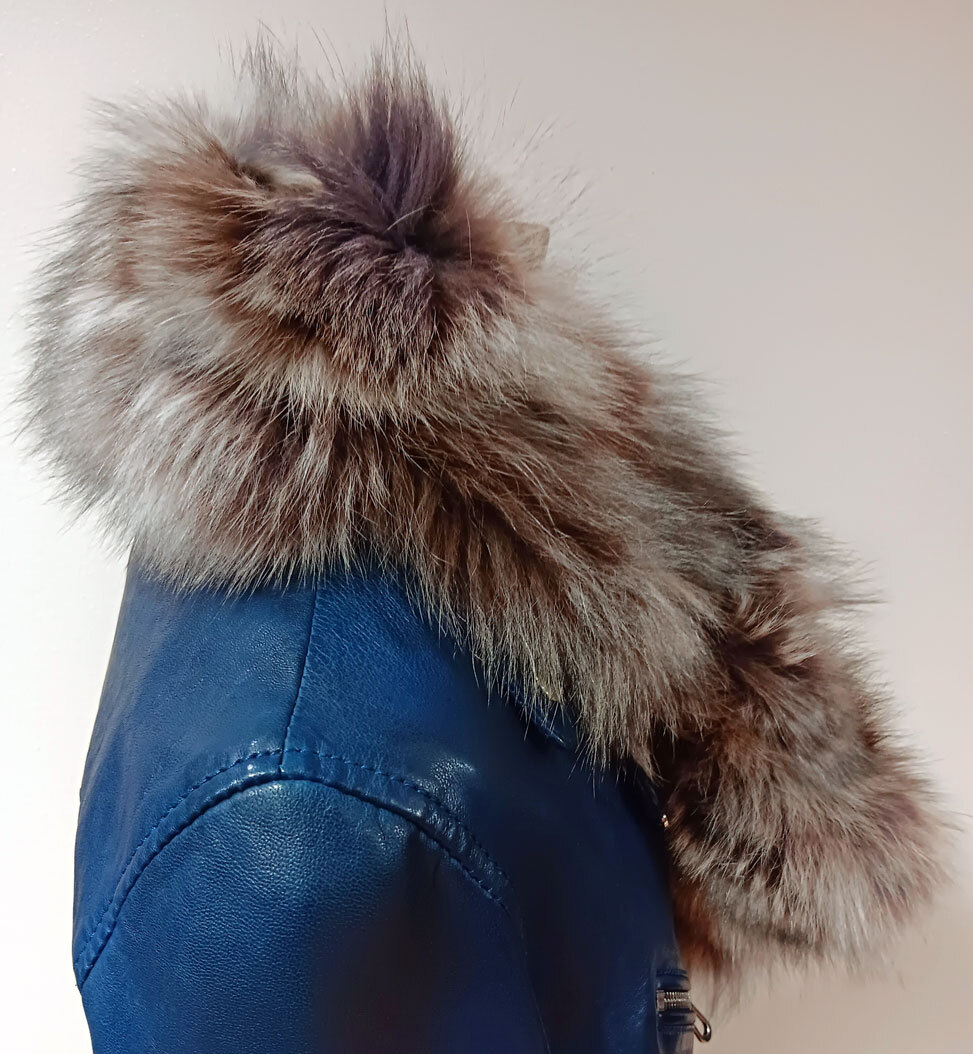 Vêtement en cuir Accessoires gris