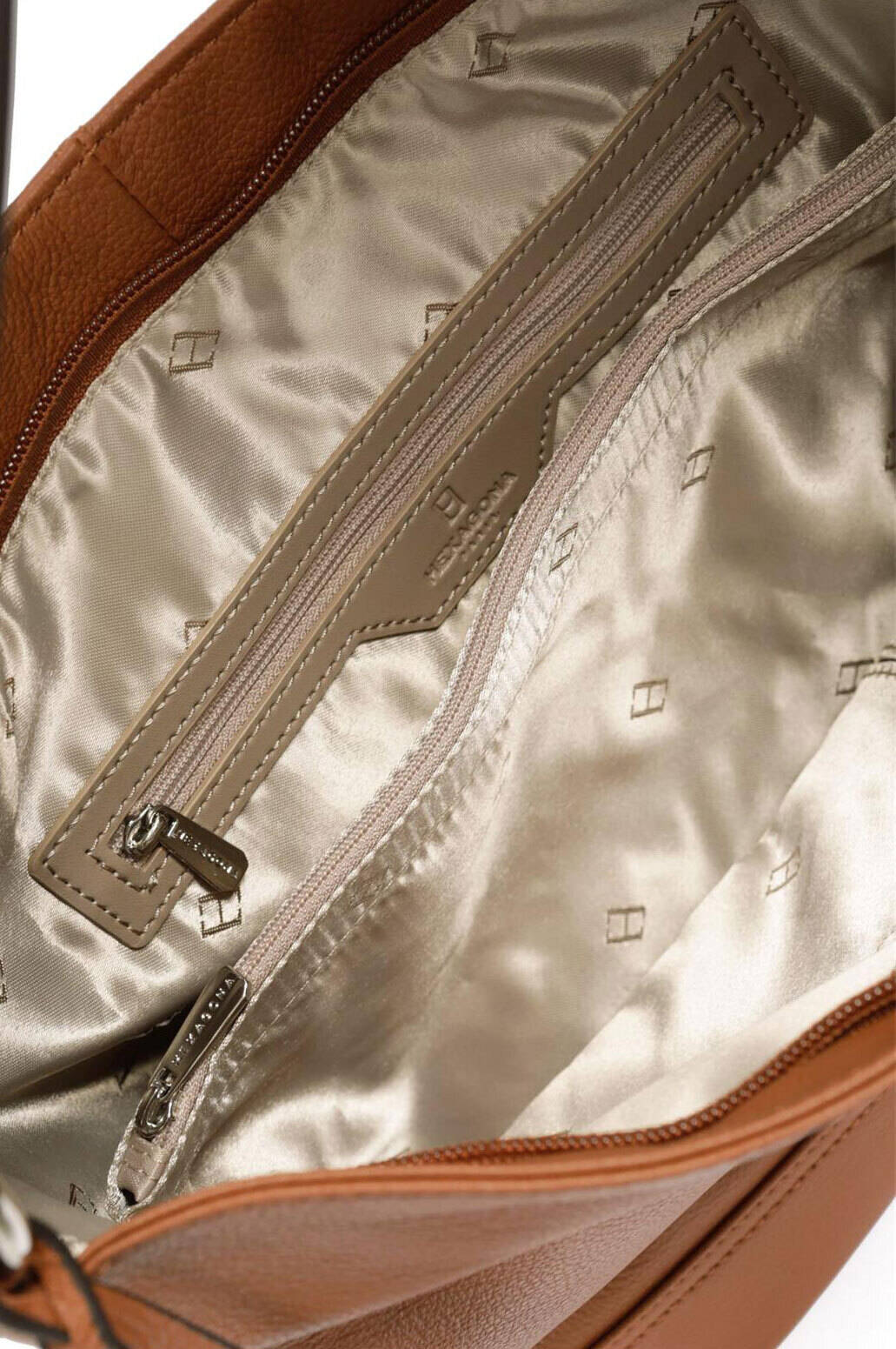 Vêtement en cuir Maroquinerie femme 