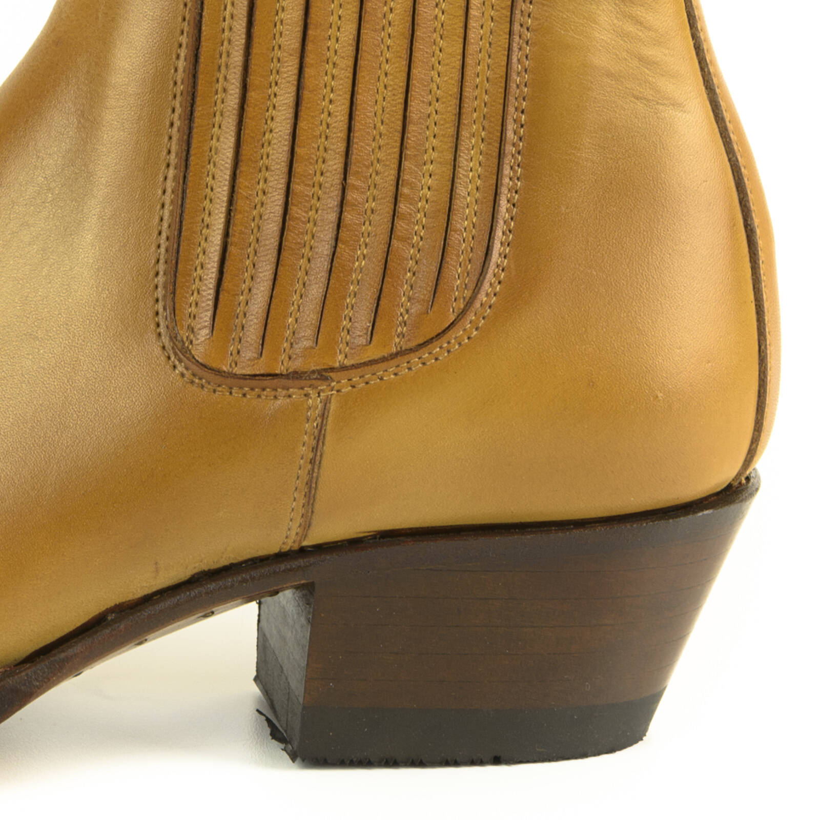 Vêtement en cuir Santiags femme camel