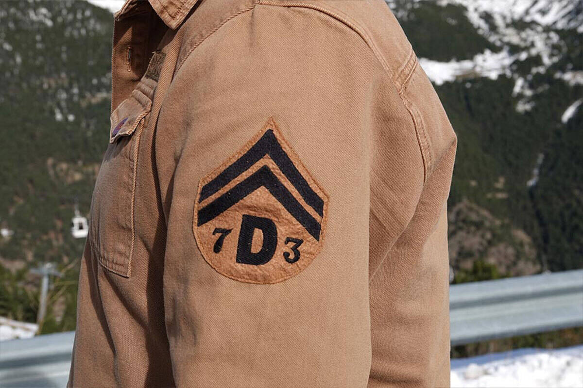 Vêtement en cuir Veste, parka & doudoune textile beige