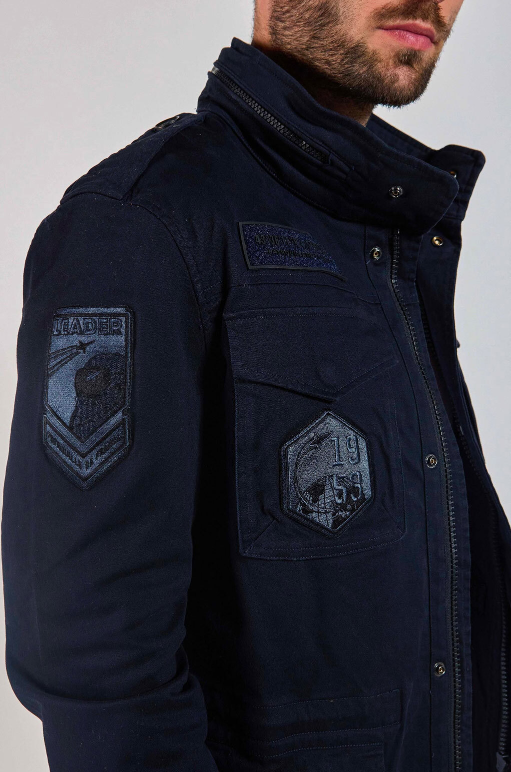 Vêtement en cuir Veste, parka & doudoune textile bleu