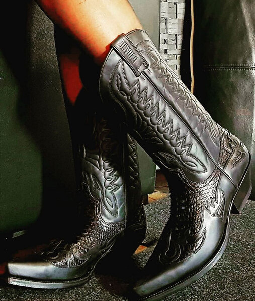 Vêtement en cuir Santiags homme noir