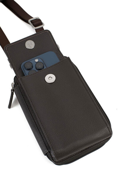 468366-marron-ouvert