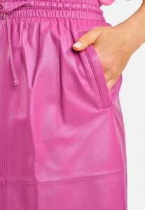 Vêtement en cuir Robes & jupes cuir rose