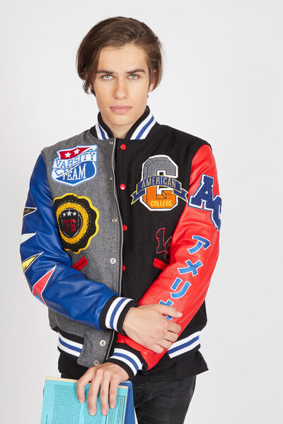 Vêtement en cuir Blousons cuir noir, rouge, bleu, gris