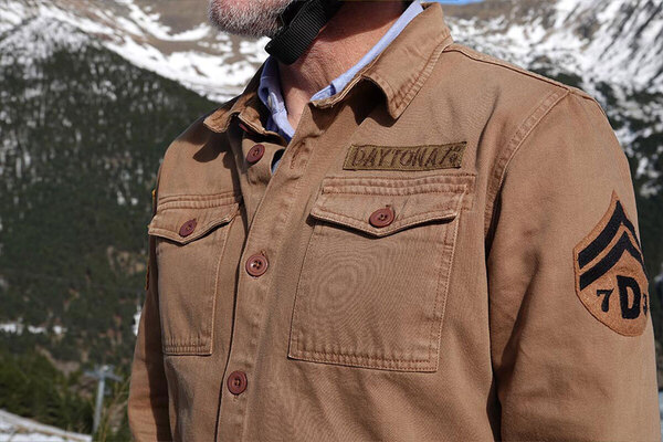 Vêtement en cuir Veste, parka & doudoune textile beige