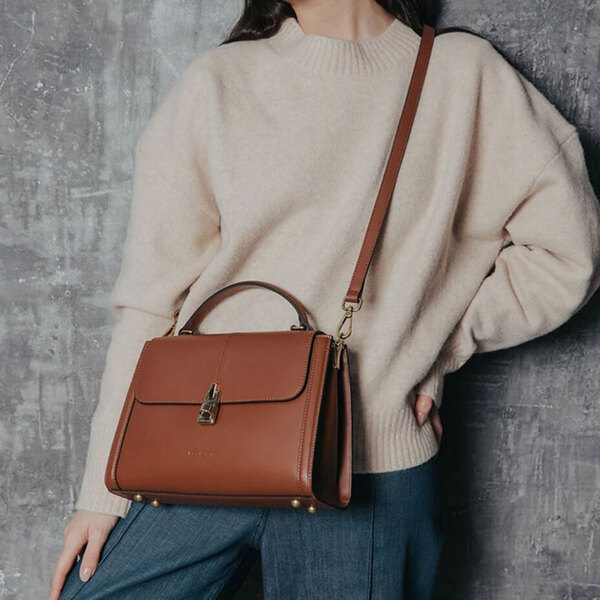 Vêtement en cuir Maroquinerie femme cognac