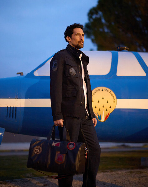 Vêtement en cuir Veste, parka & doudoune textile bleu