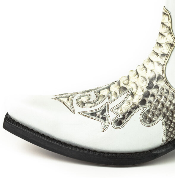 rock2500-blanc-python-zoom3