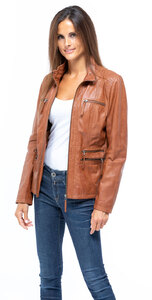 veste cuir femme demi longueur teija cognac sport décontracté mannequin (1)