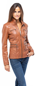 veste cuir femme demi longueur teija cognac sport décontracté mannequin (4)